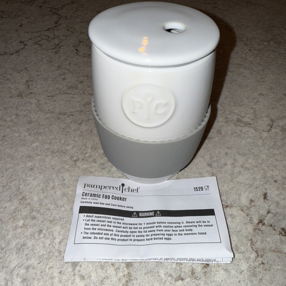 Pampered Chef Ceramic Egg Cooker 1529 w/ Silicone Sleeve & Instructions